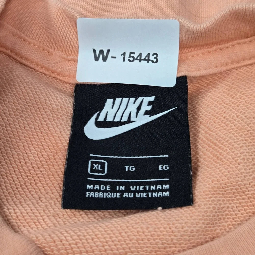 Nike Women Sweatshirt XL Peach Embroidered Crewneck Varsity All Seasons